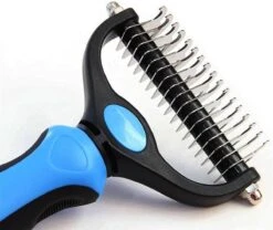 Professionele Ondervacht Kam Voor Hond En Kat S – Hondenborstel – Kattenborstel - Hondenkam –Anti Klit - Haarverwijderaar Voor Huisdieren - Pijnloos - Huisdiervriendelijk – Klittenkam - Voorkomt Haaruitval - Kleine Variant- Black Friday - Sinterklaas 11 Professionele Ondervacht Kam Voor Hond En Kat S – Hondenborstel – Kattenborstel - Hondenkam –Anti Klit - Haarverwijderaar Voor Huisdieren - Pijnloos - Huisdiervriendelijk – Klittenkam - Voorkomt Haaruitval - Kleine Variant- Black Friday - Sinterklaas -Merkloos Winkel 1200x1012