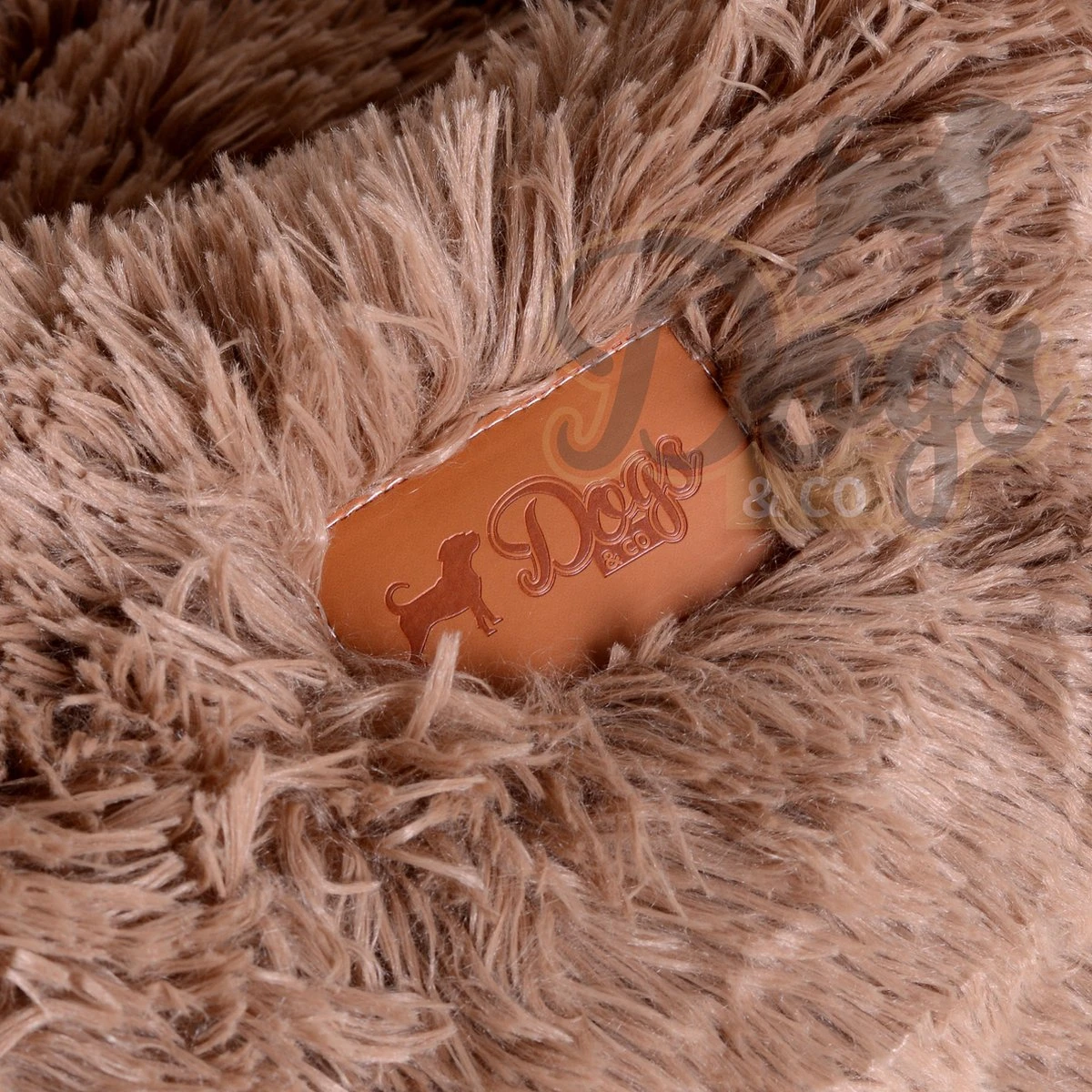 Dogs&Co Zachte Fluffy Hondenmat Voor Bank Maat L Khaki 120x90cm - Hondenmand 5 Dogs&Co Zachte Fluffy Hondenmat Voor Bank Maat L Khaki 120x90cm - Hondenmand - Afbeelding 3