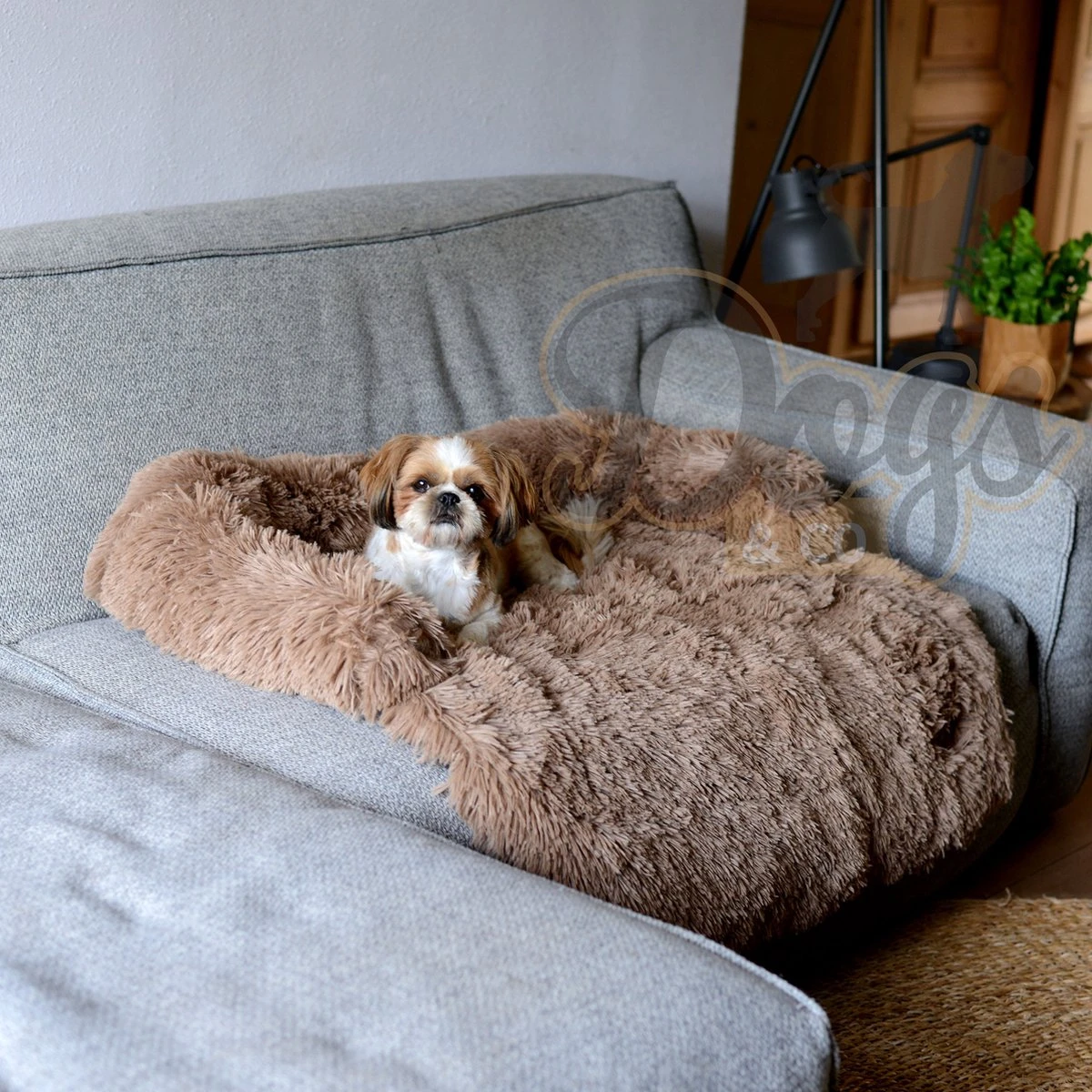 Dogs&Co Zachte Fluffy Hondenmat Voor Bank Maat L Khaki 120x90cm - Hondenmand 7 Dogs&Co Zachte Fluffy Hondenmat Voor Bank Maat L Khaki 120x90cm - Hondenmand - Afbeelding 5