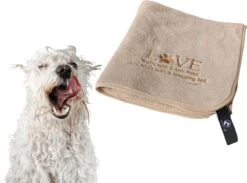 Pepets© – Hondenhanddoek – Honden Handdoek – Microvezel Handdoek – Handdoek Hond – Hondendeken – Droogdoek Hond – Dierendeken – Absorberend – 100*50CM - Beige - GRATIS Zonnebril -Merkloos Winkel 1200x889